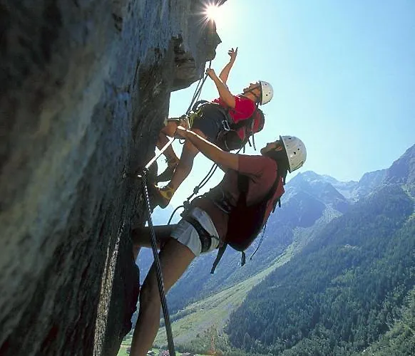 Gufler アパート レンゲンフェルト